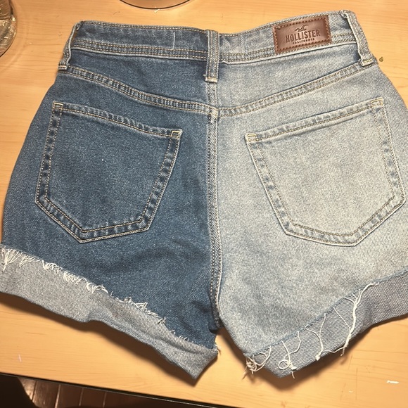 Hollister Ultra High-Rise mom short. - Picture 2 of 3